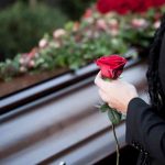 Похоронні гроші: як змінилася традиція оплати поховання з минулого до сьогодення